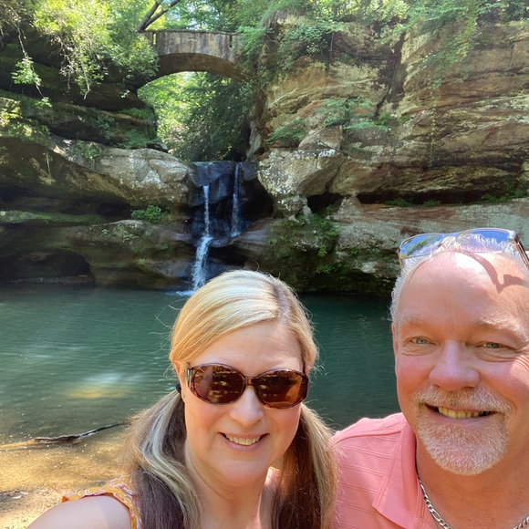 Meet your Posher, Kim - Picture 3 of 3